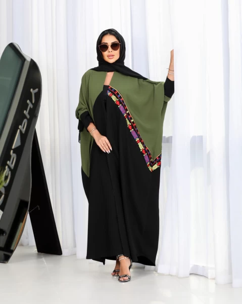 Crepe abaya in black and green color with embroidery IB121 Green