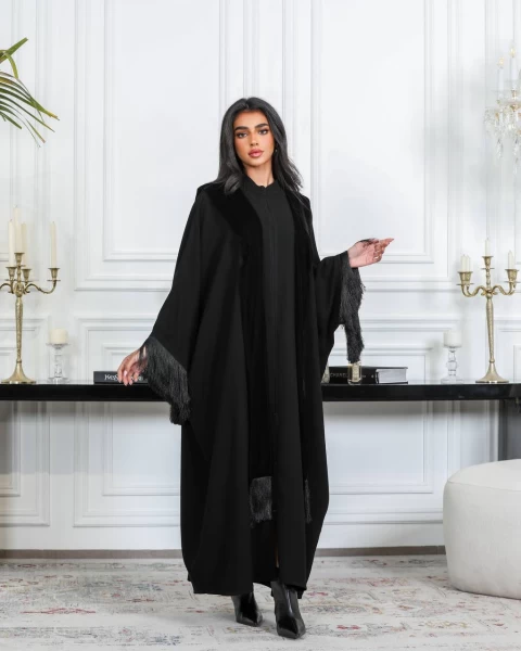 Abaya with Internet raw with velvet in black color IB263